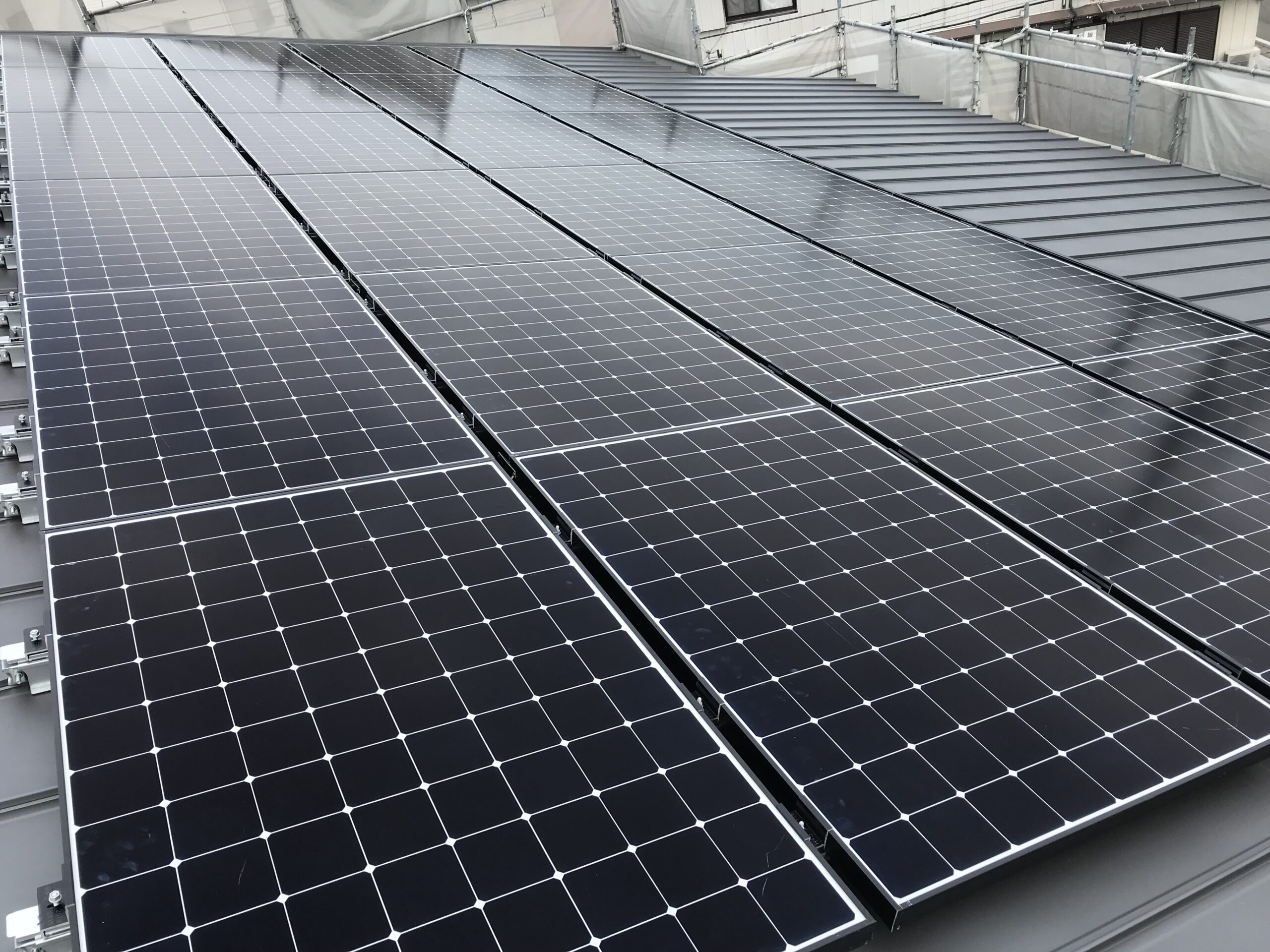 徳島市イシンホーム：太陽光発電ジュール（パネル）取り付け