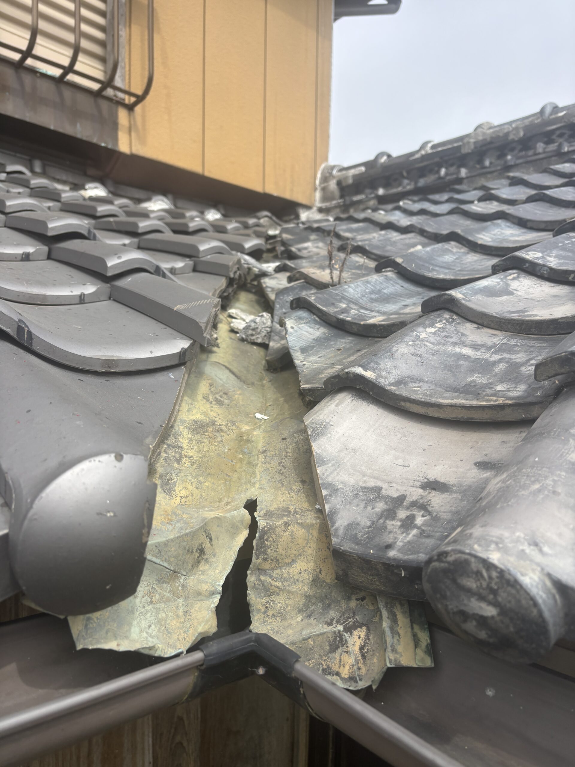 徳島　雨漏り屋根修理